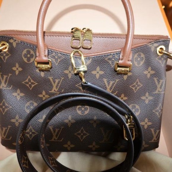 SOLD       NWT Louis Vuitton Pallas BB in Noisette - Picture 3 of 8